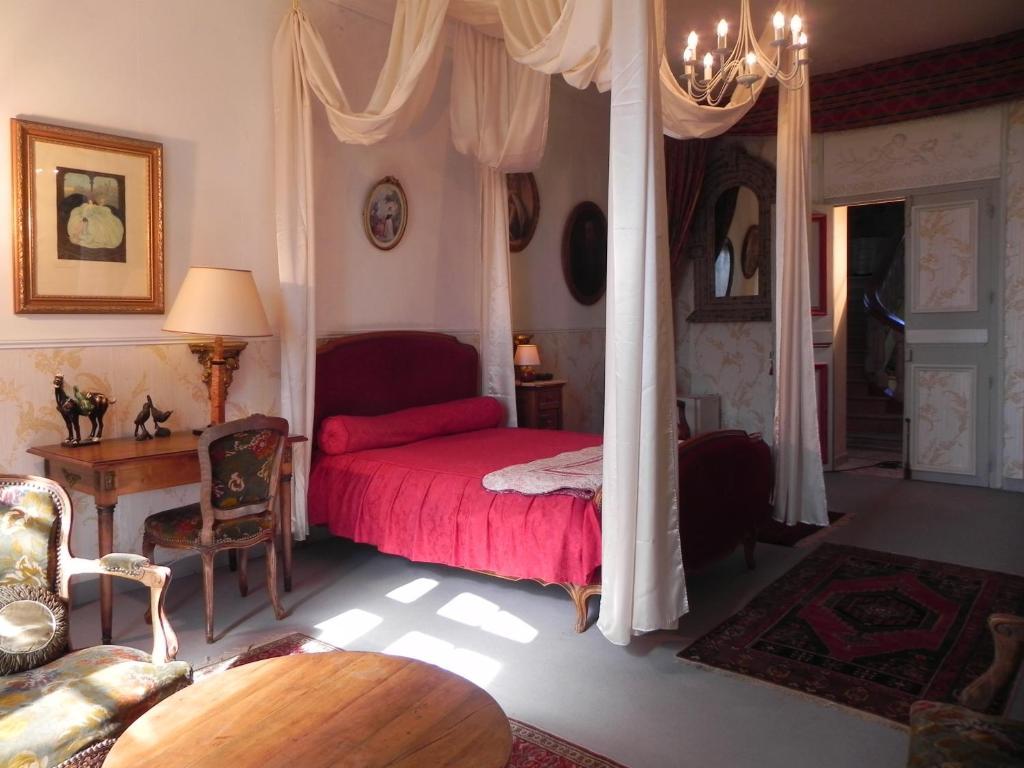 Chateau Du Bois Glaume Poligné Camera foto